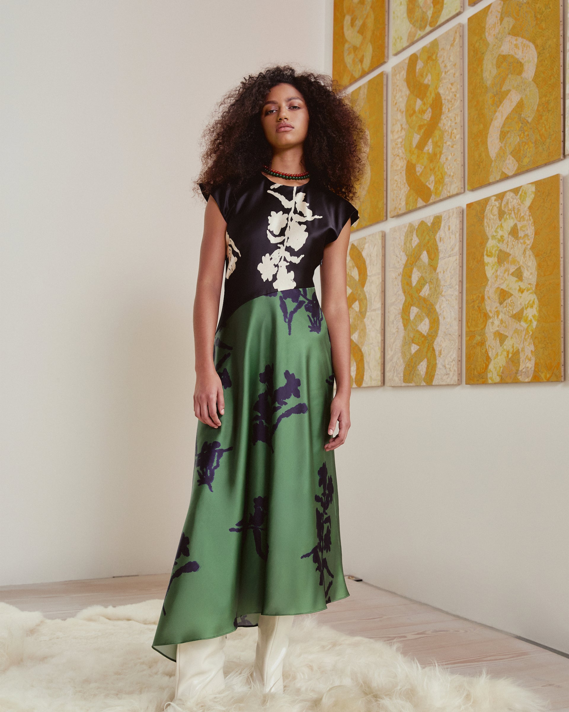 violeta-dress-dark-brown-chocolate-floral-midi-crew-neck-short-sleeve