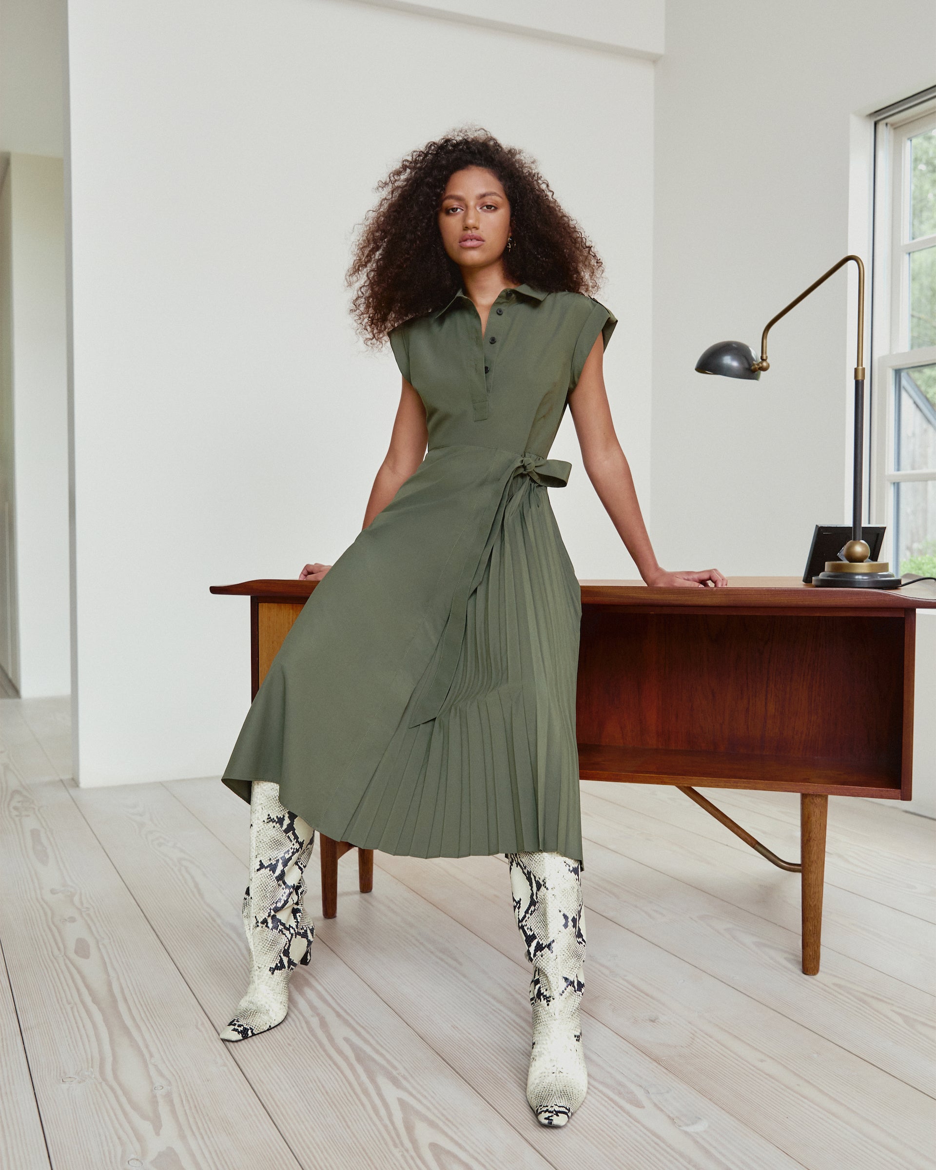 shivonley-dress-green-sleeveless-collared-cotton-poplin
